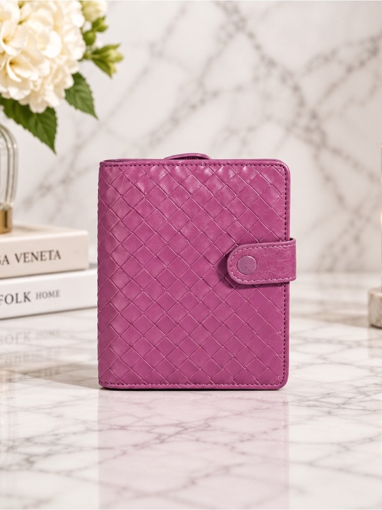 Bottega Veneta Handbags - Bottega Veneta Lilac Purple Intrecciato Leather Compact Wallet Full Inclusion